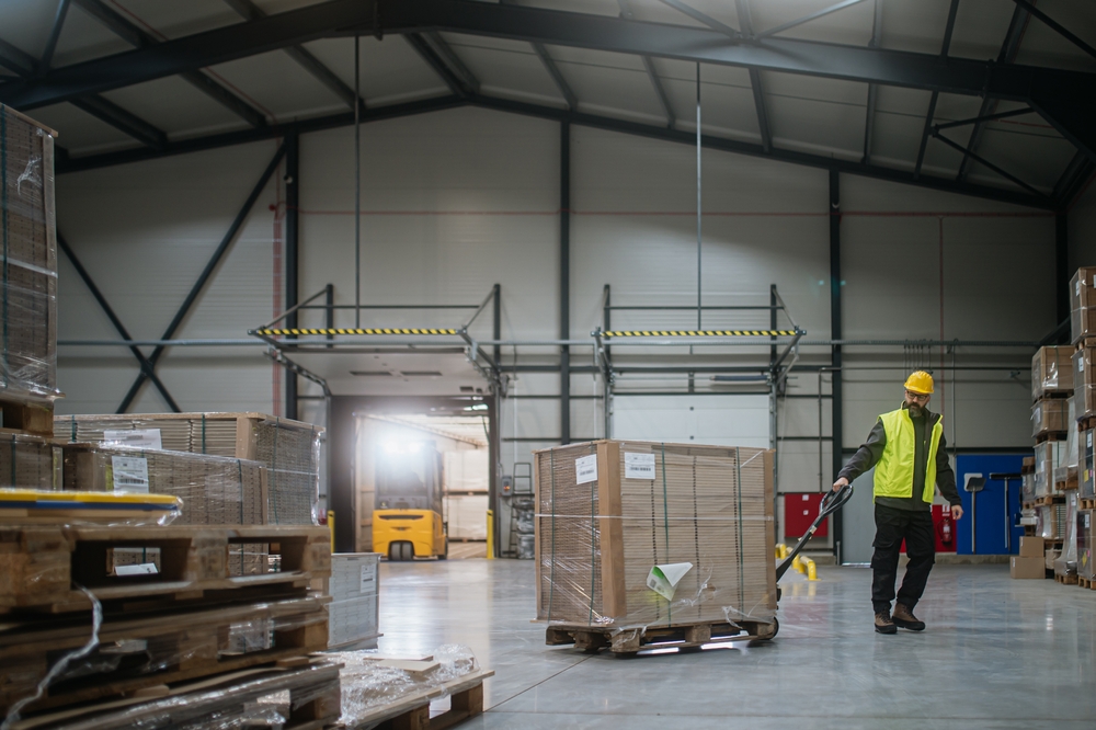 IN BRIEF: International Distribution Services to be delisted next week