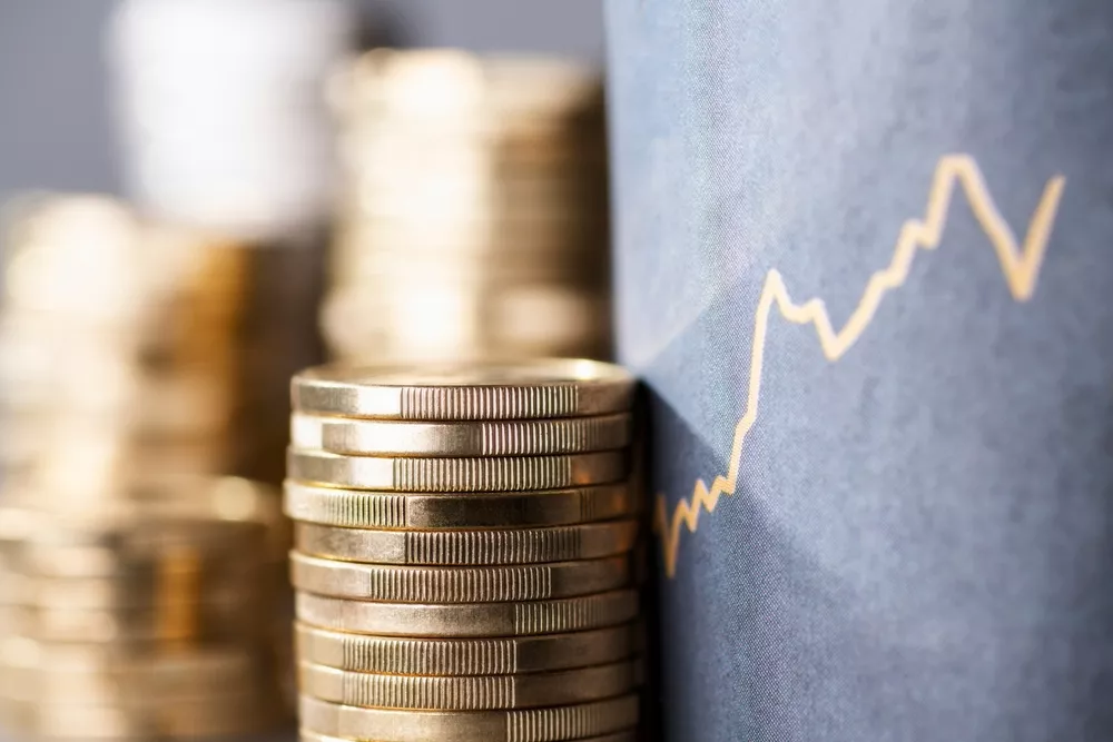 LONDON BROKER RATINGS: Berenberg raises Centrica; UBS likes Rentokil
